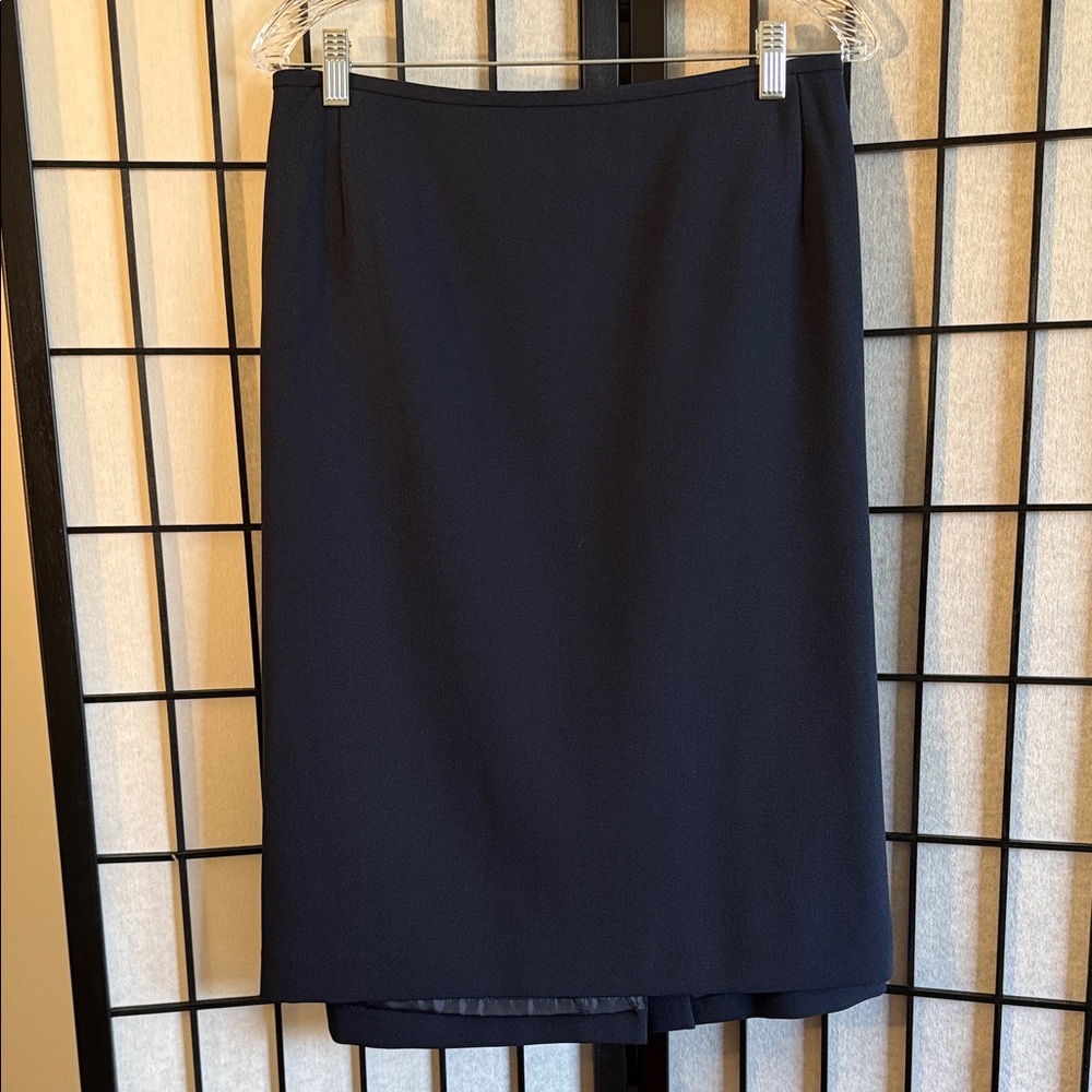 Tahari ASL Navy and White Patterned Blazer & Skirt Suit - Picture 4 of 7